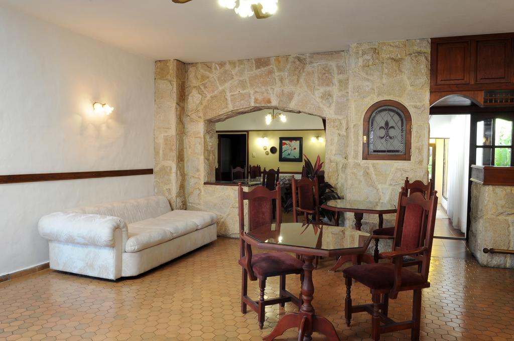 Hotel Andino Villa Carlos Paz Exterior foto